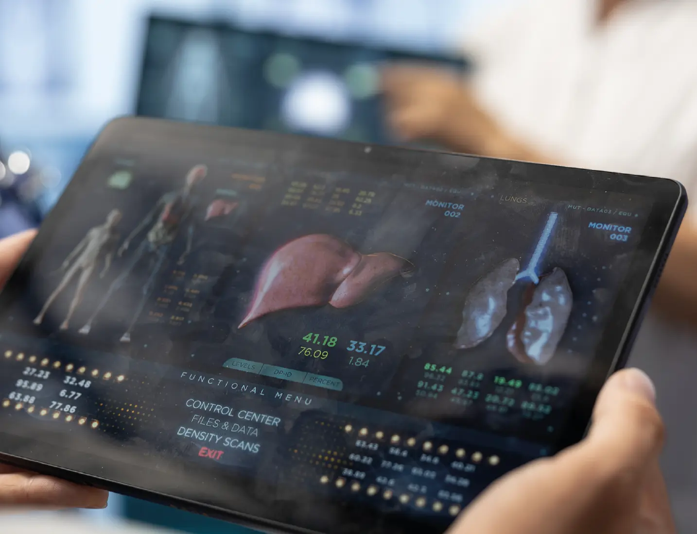 Photo d'un coeur sur une tablette de médecine alimentée par intelligence artificielle